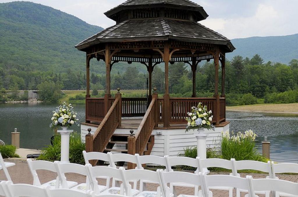 Golden Eagle Lodge Resort Waterville Valley Exterior photo