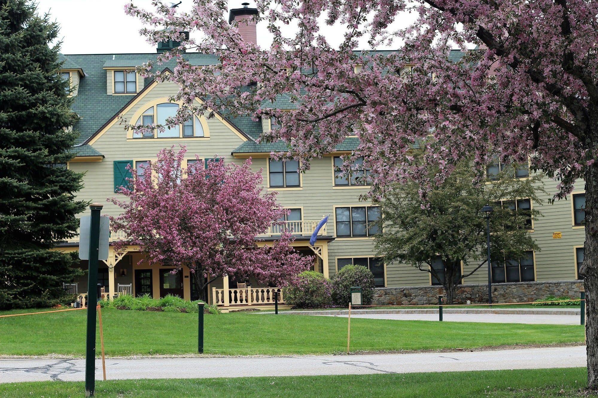 Golden Eagle Lodge Resort Waterville Valley Exterior photo