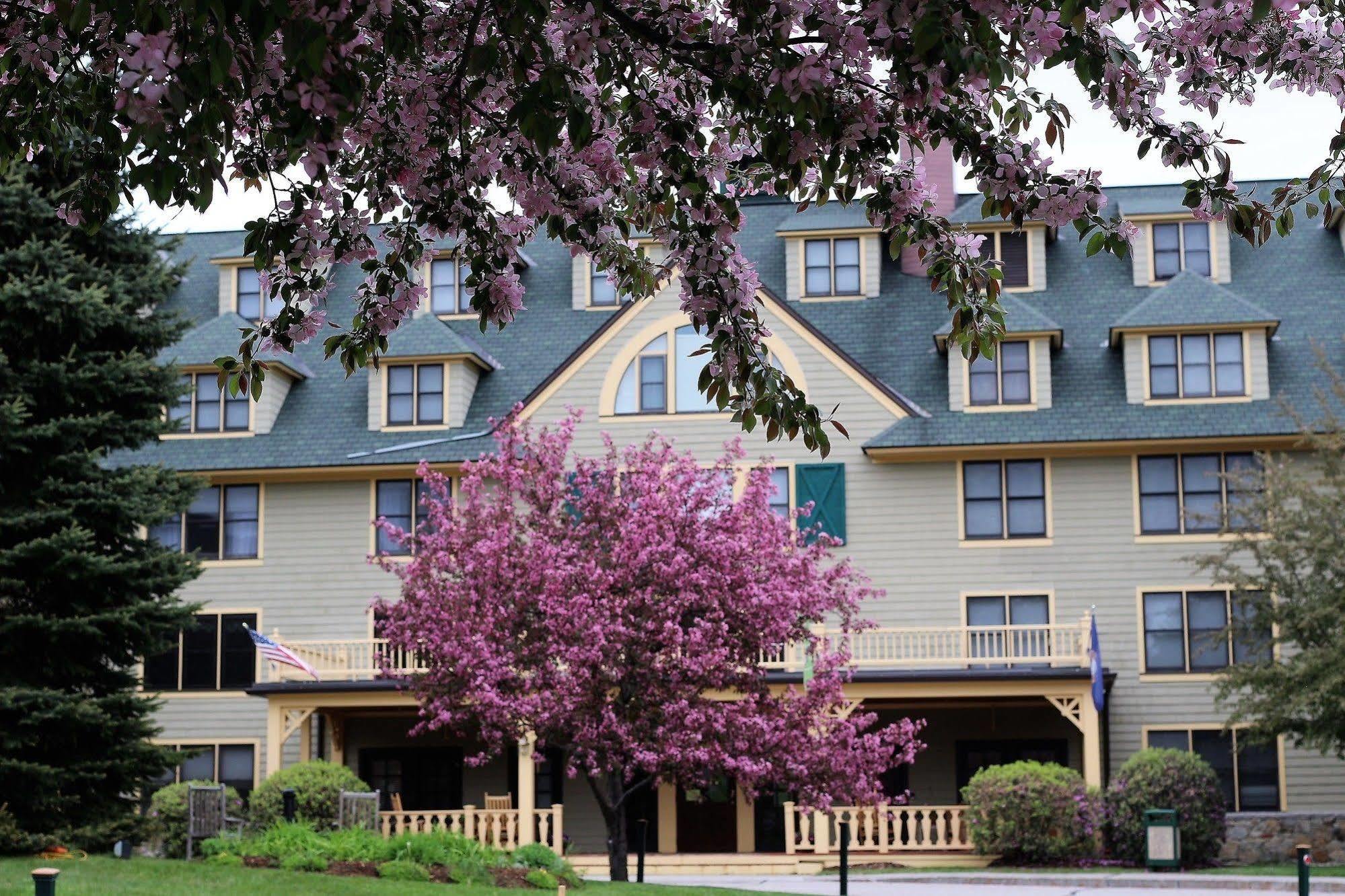 Golden Eagle Lodge Resort Waterville Valley Exterior photo